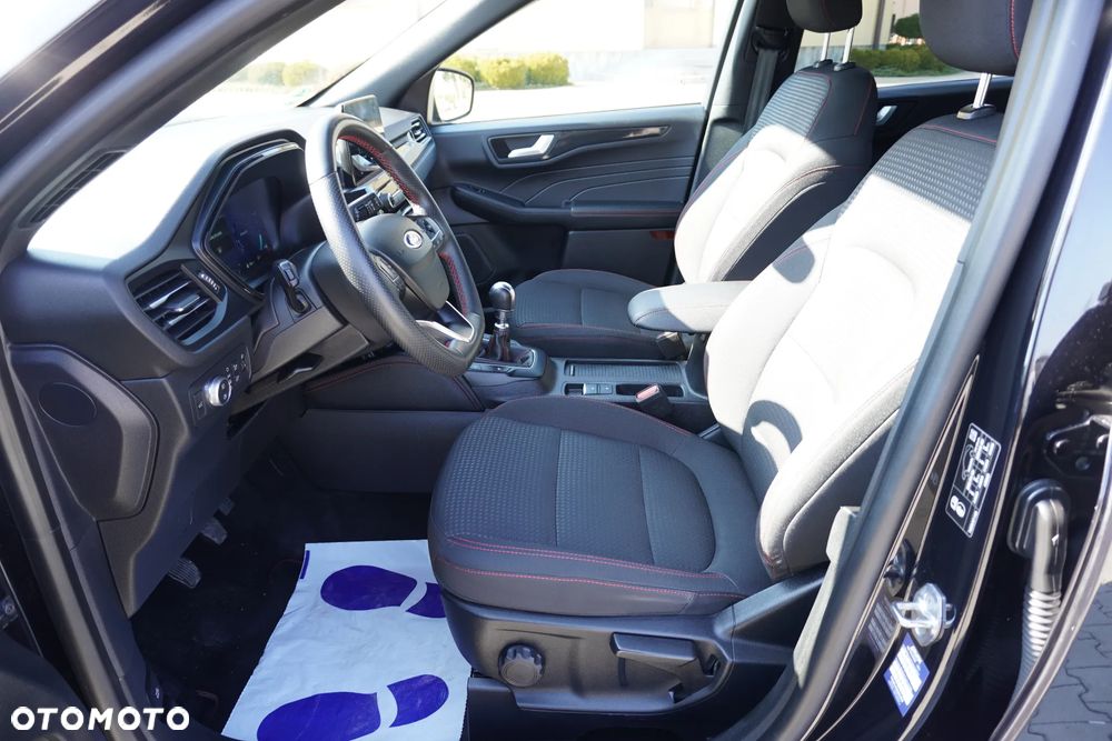 Ford Kuga 1.5 EcoBoost ST-LINE - 18
