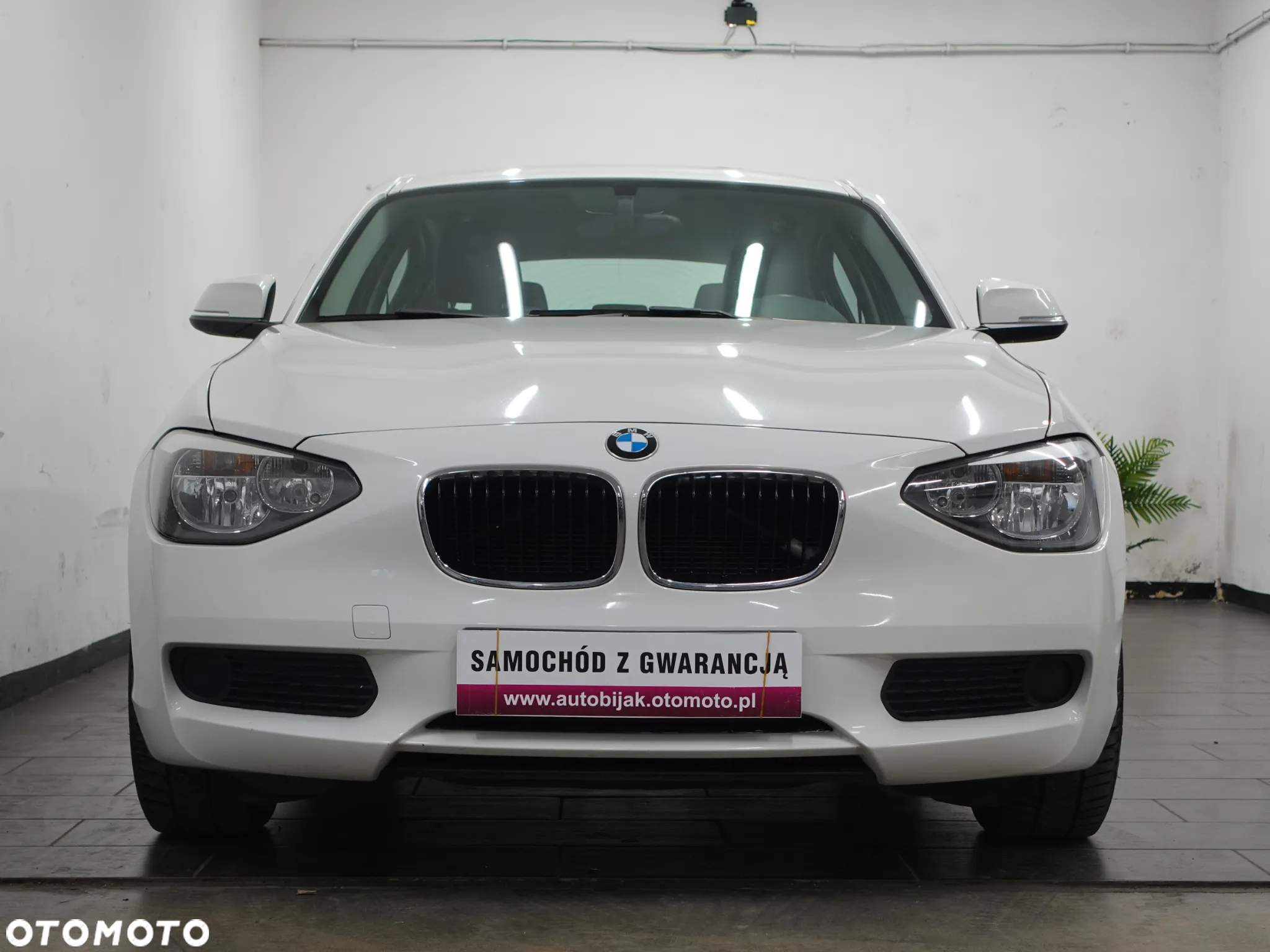 BMW Seria 1 114i - 13
