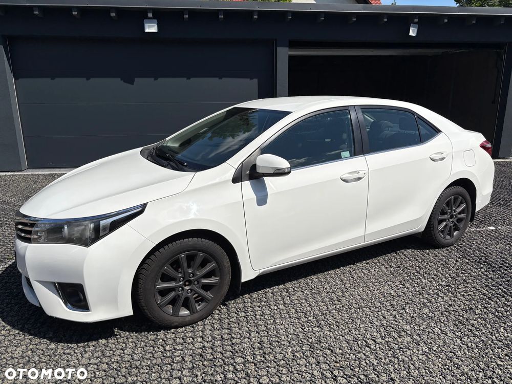 Toyota Corolla - 1