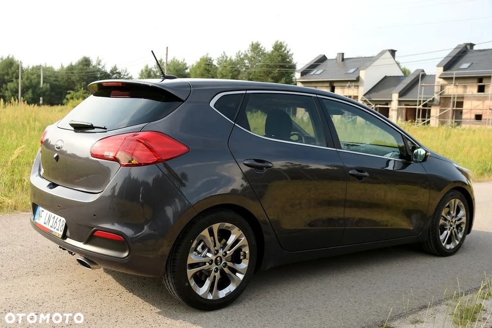 Kia Ceed 1.6 GDI DCT Platinum Edition - 9