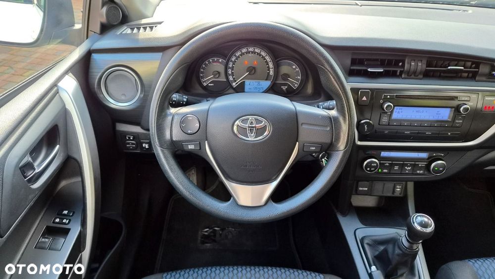 Toyota Auris 1.33 VVT-i Terra - 16