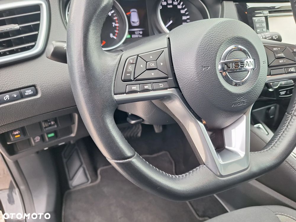 Nissan Qashqai 1.2 DIG-T Tekna Xtronic - 29