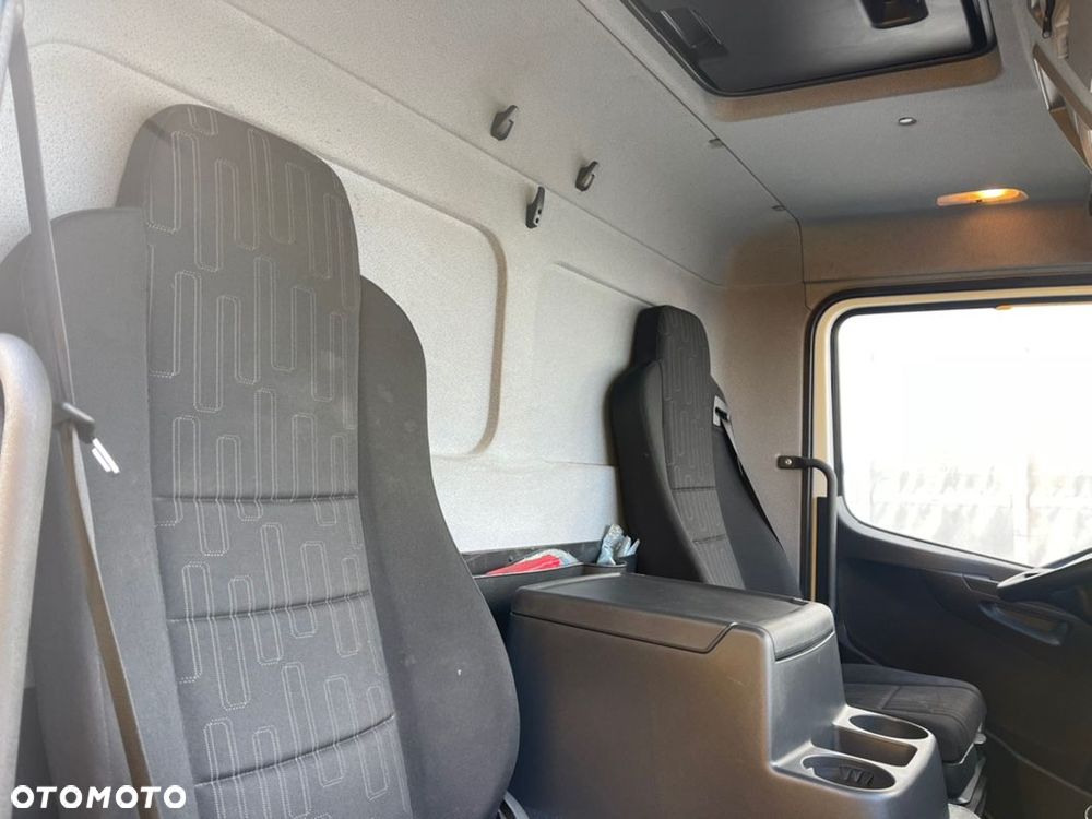 Mercedes-Benz Atego 818 - 16