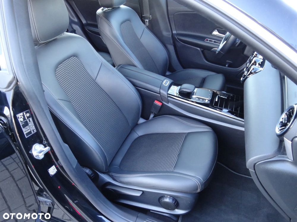 Mercedes-Benz CLA 200 d Shooting Brake 8G-DCT Edition Progressive Line - 11