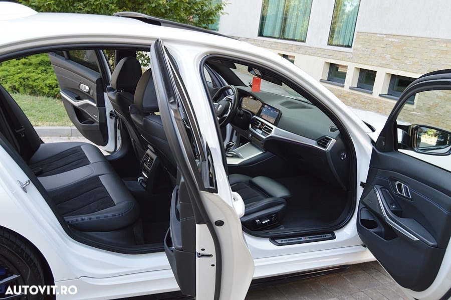 BMW Seria 3 330i AT - 19
