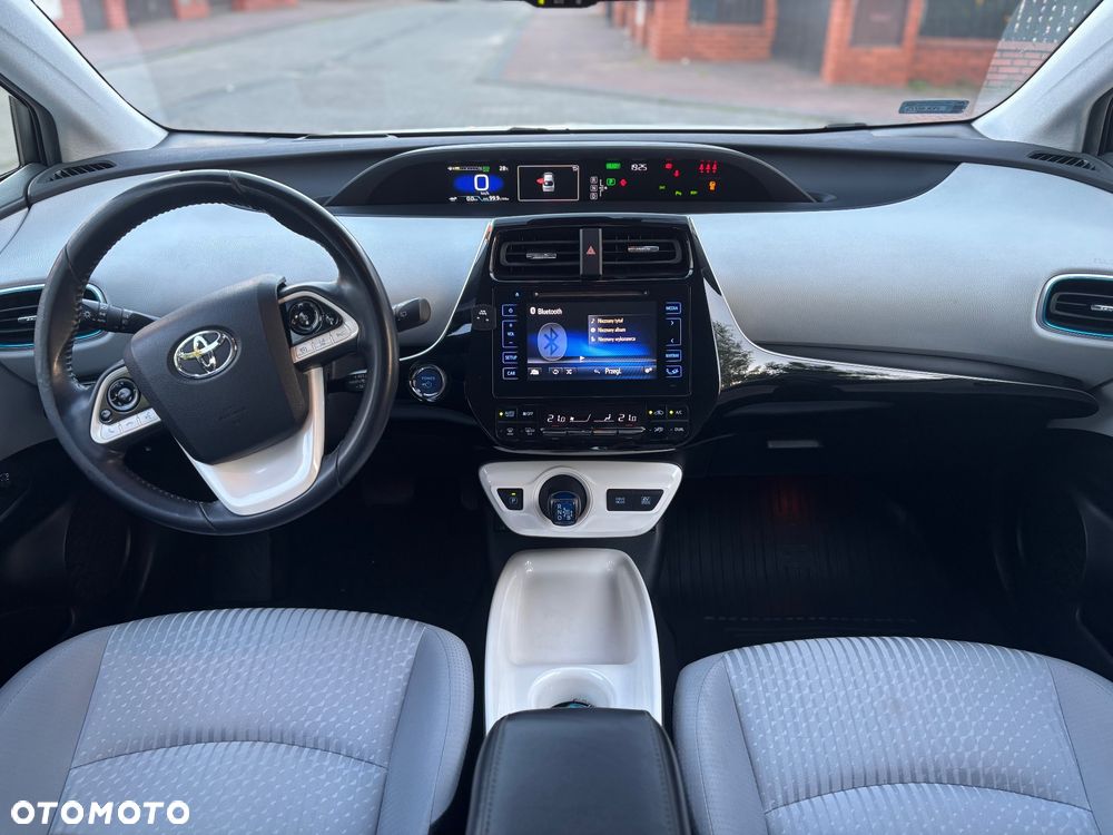 Toyota Prius 1.8 Hybrid Prestige - 10