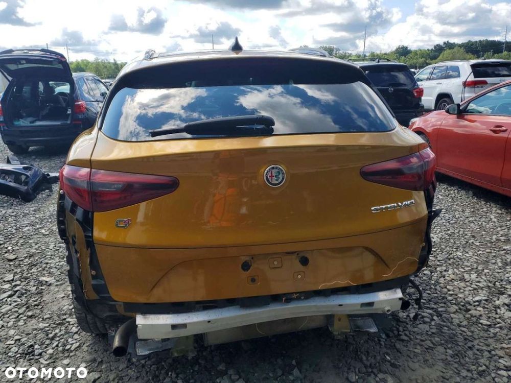 Alfa Romeo Stelvio - 6