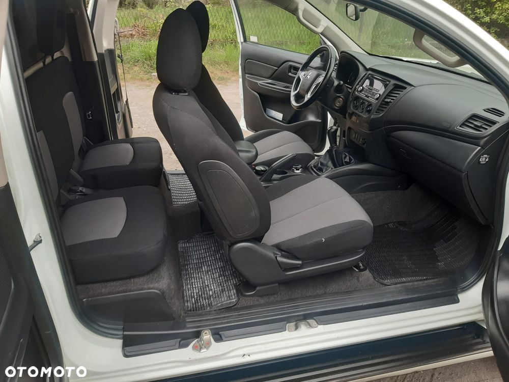 Mitsubishi L200 Pick Up 4x4 S&S Double Cab Basis - 13