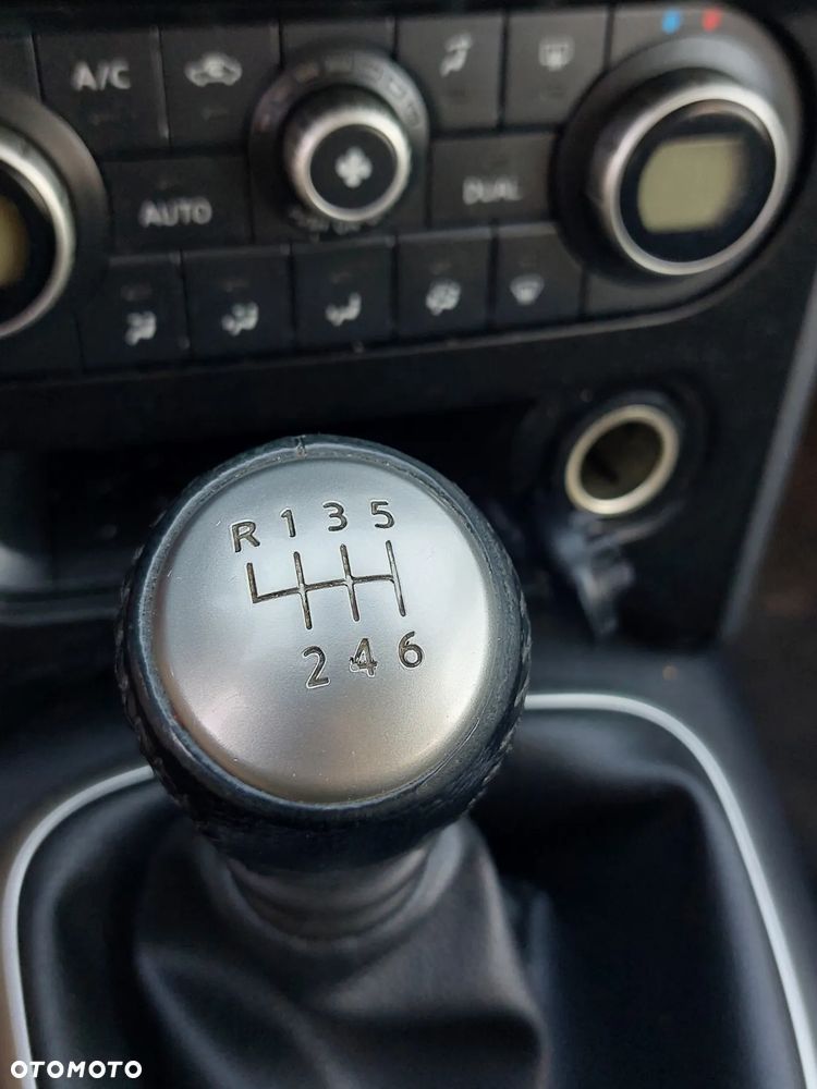 Nissan Qashqai 1.5 dCi DPF tekna - 10