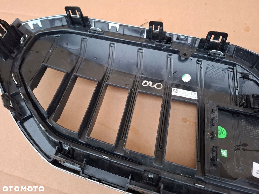 GRILL ATRAPA BMW 5 V G60 ORYGINAŁ - 11