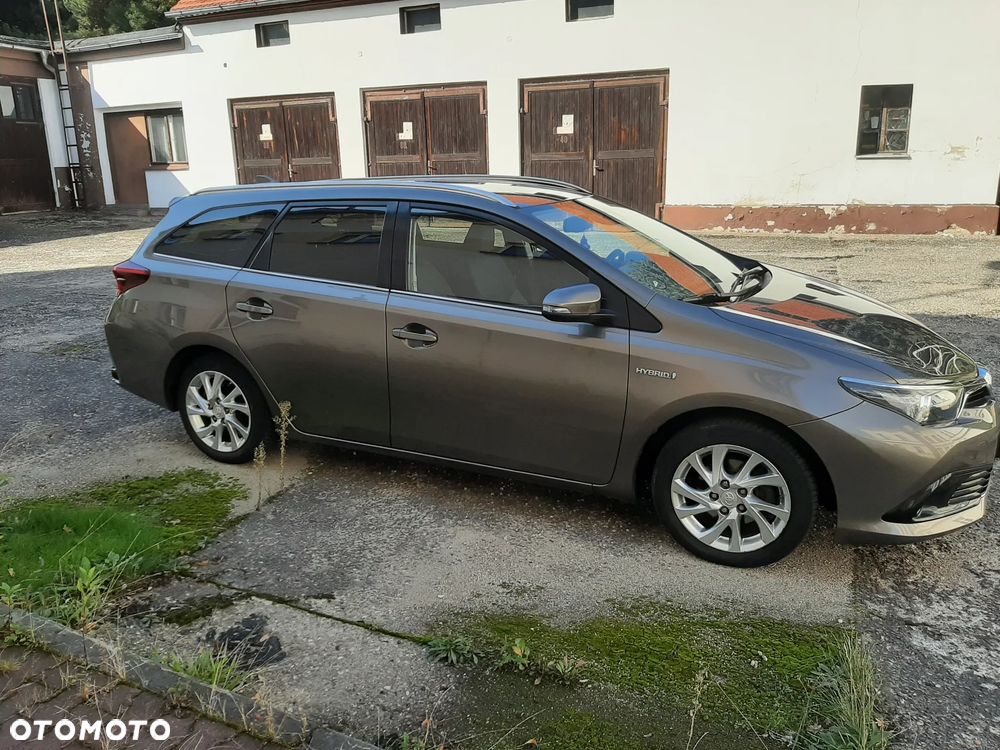 Toyota Auris - 4