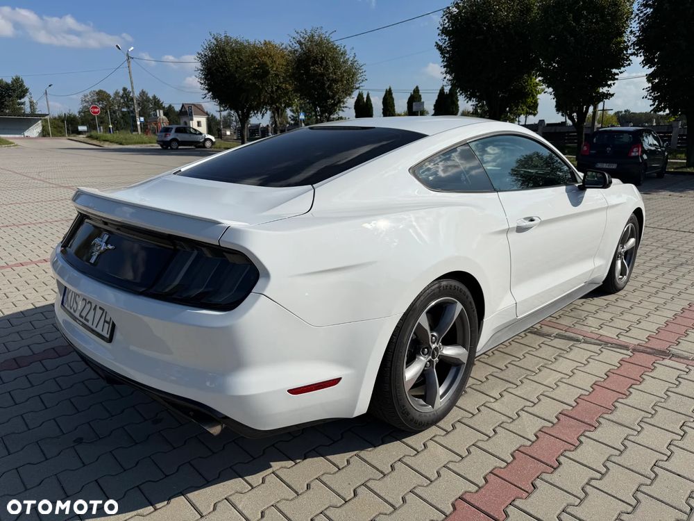Ford Mustang 3.7 V6 Premium - 4