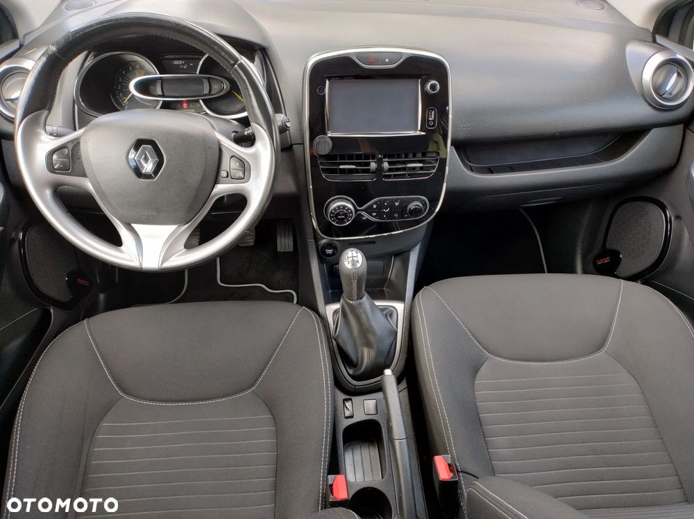 Renault Clio 1.2 16V Limited - 25