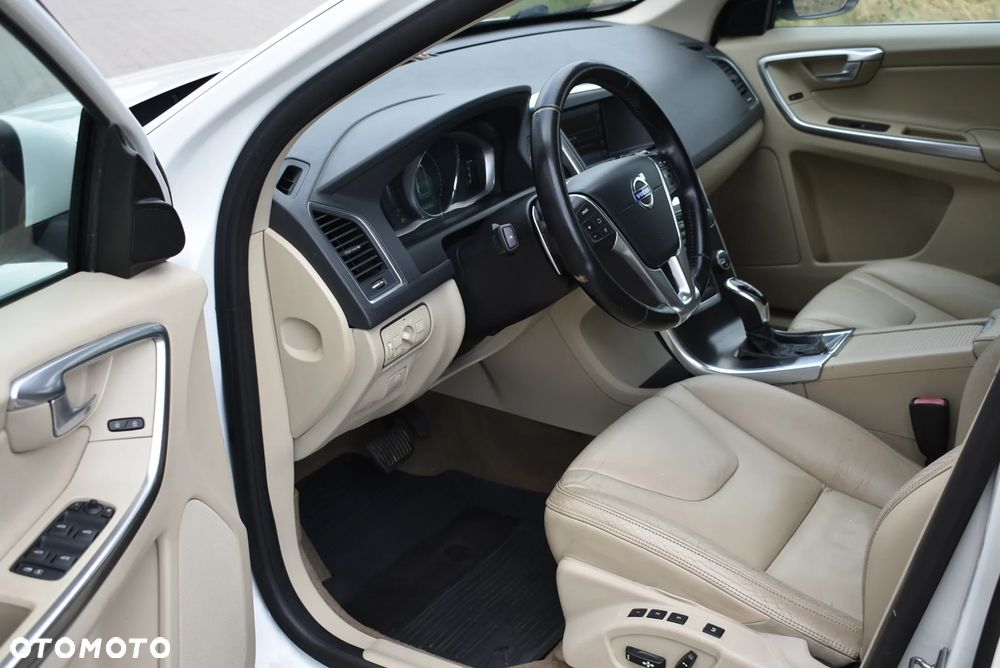 Volvo XC 60 T6 AWD Summum - 9