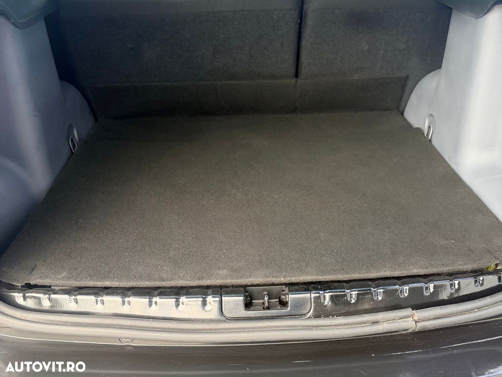 Dacia Duster dCi 110 FAP 4x4 Laureate - 16