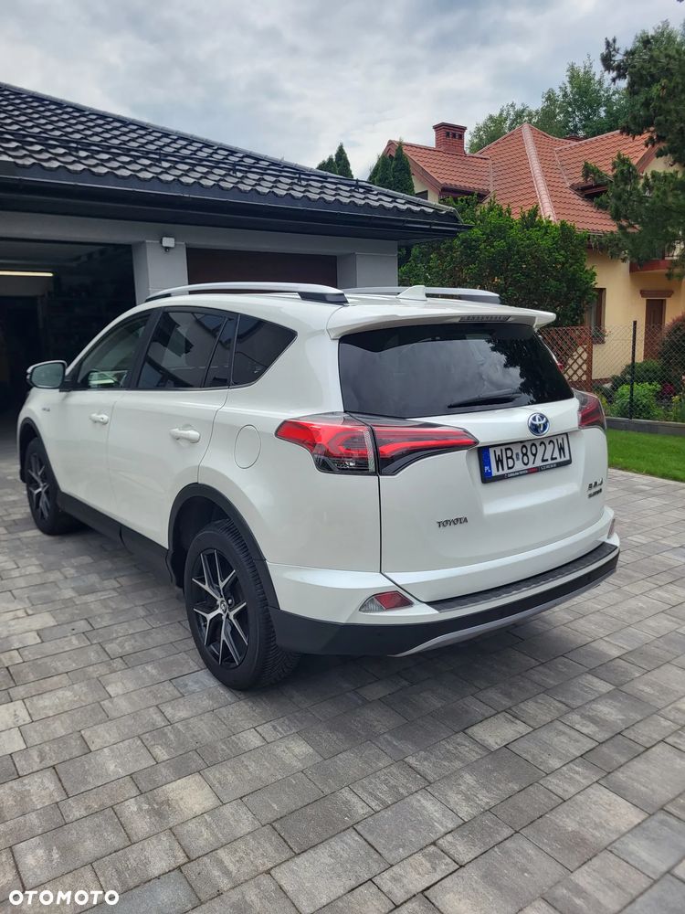 Toyota RAV4 Hybrid Premium 4x2 - 6