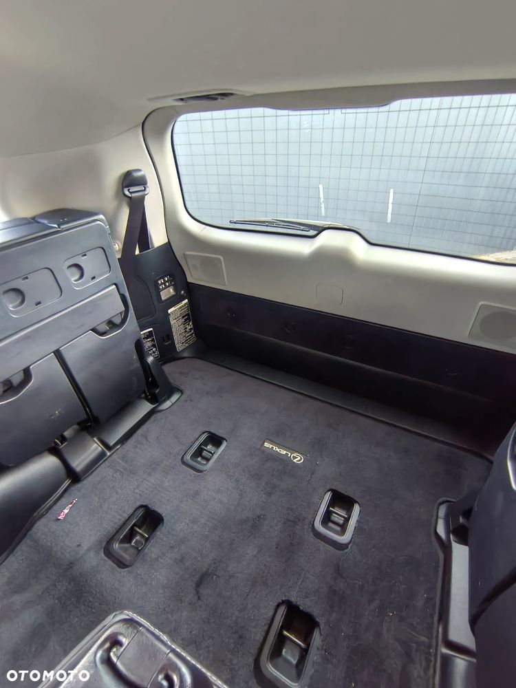 Lexus LX - 25