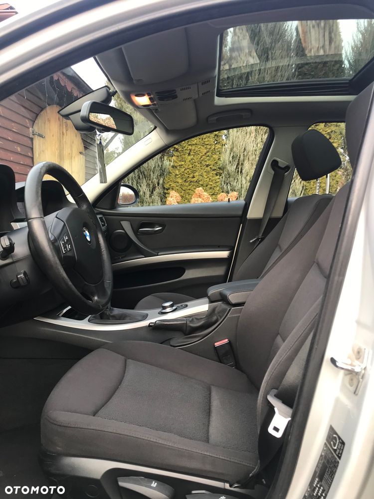 BMW Seria 3 320d - 13