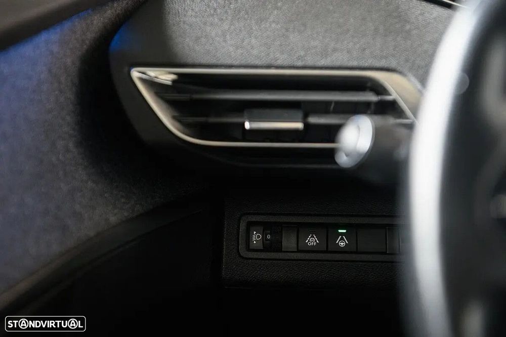 Peugeot 5008 1.5 BlueHDi Allure EAT8 - 34