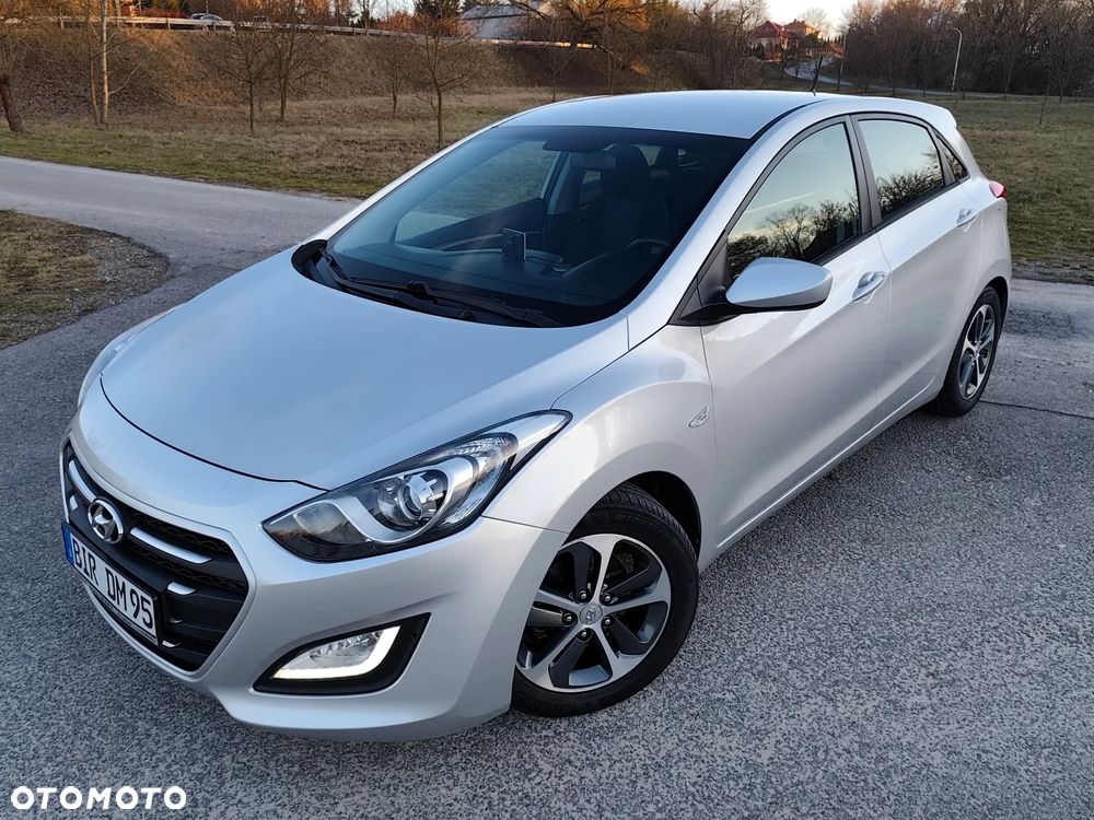 Hyundai i30 blue 1.4 YES Silver - 1