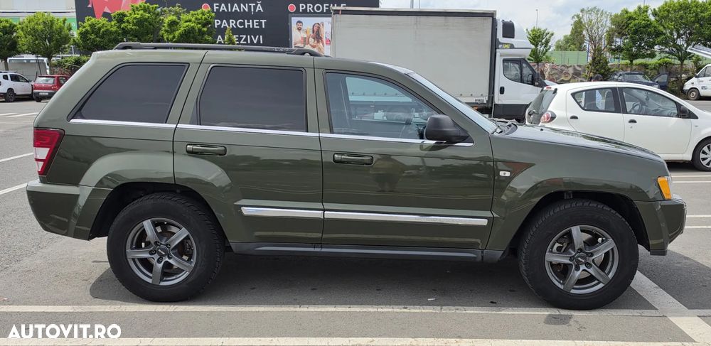 Jeep Grand Cherokee - 11
