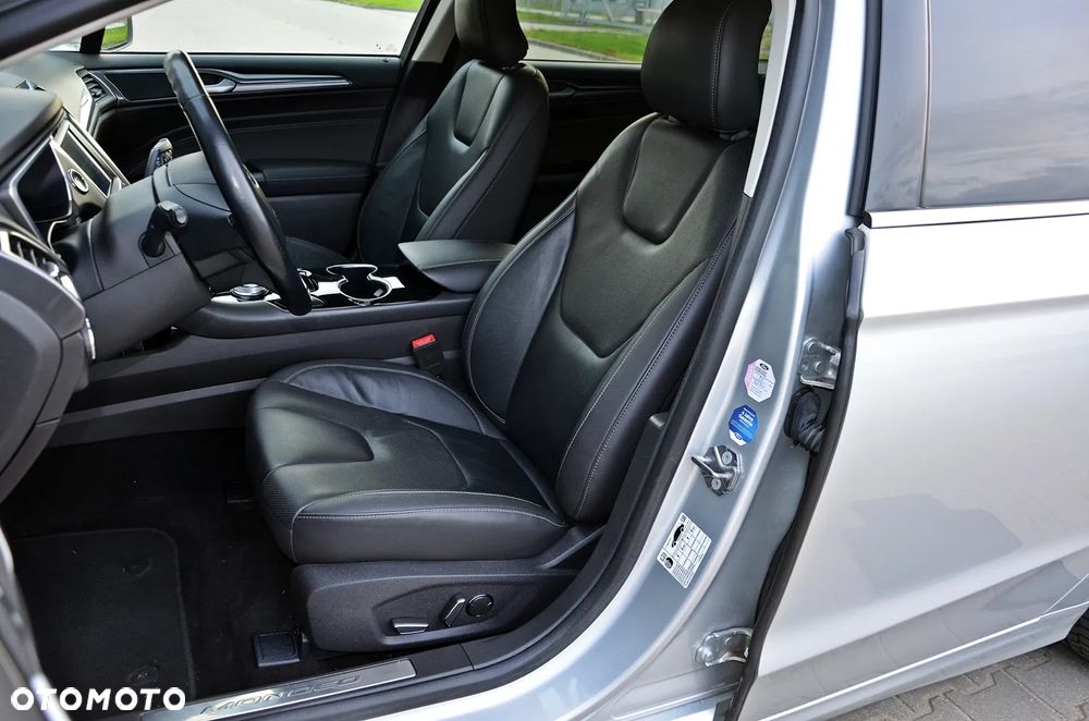 Ford Mondeo 2.0 EcoBlue Allrad Titanium - 30