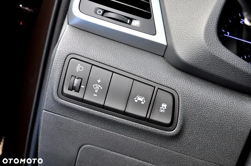 Hyundai Tucson 1.7 CRDI BlueDrive Style 2WD - 37