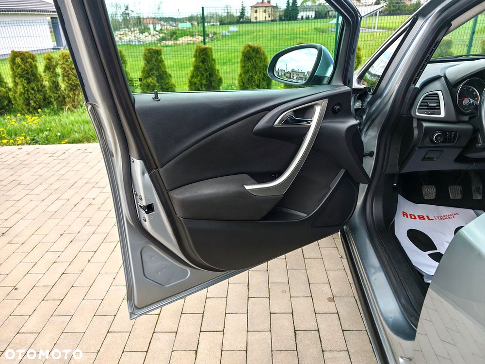 Opel Astra 1.4 Turbo Edition - 23