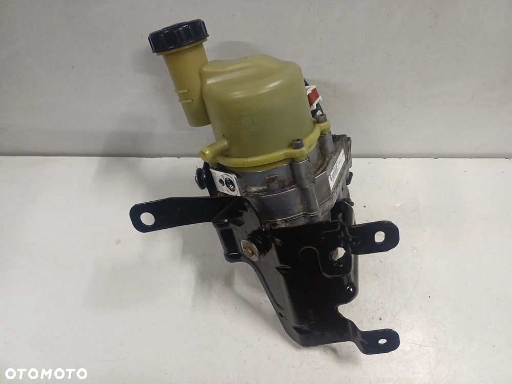 Pompa wspomagania dacia duster I lift 491102845r - 2