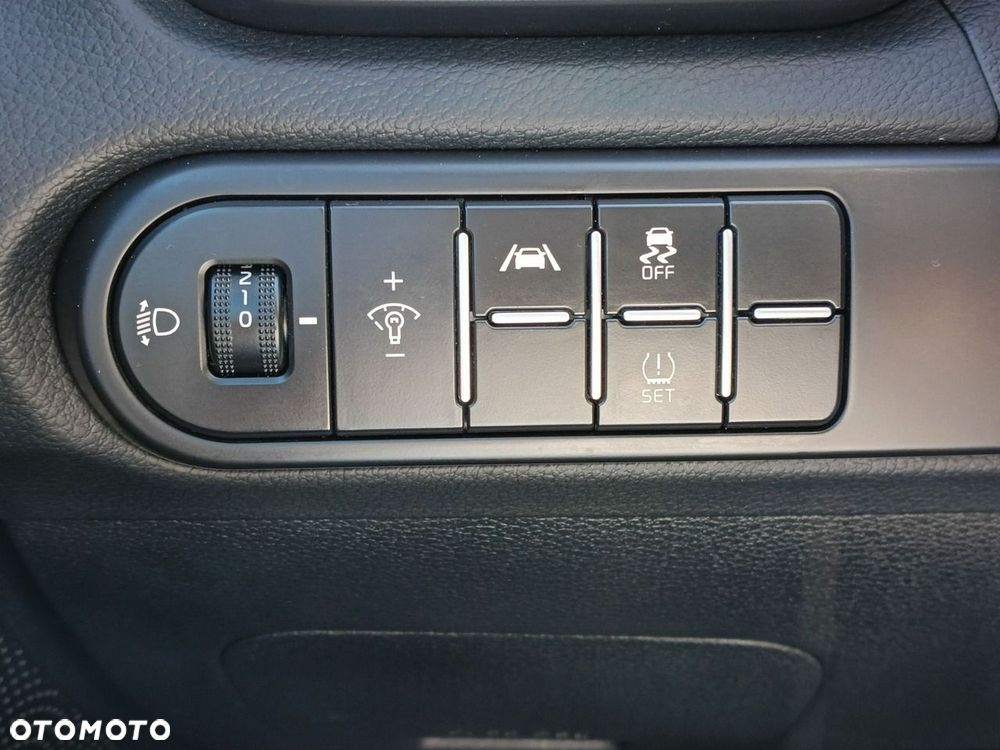 Kia XCeed - 23