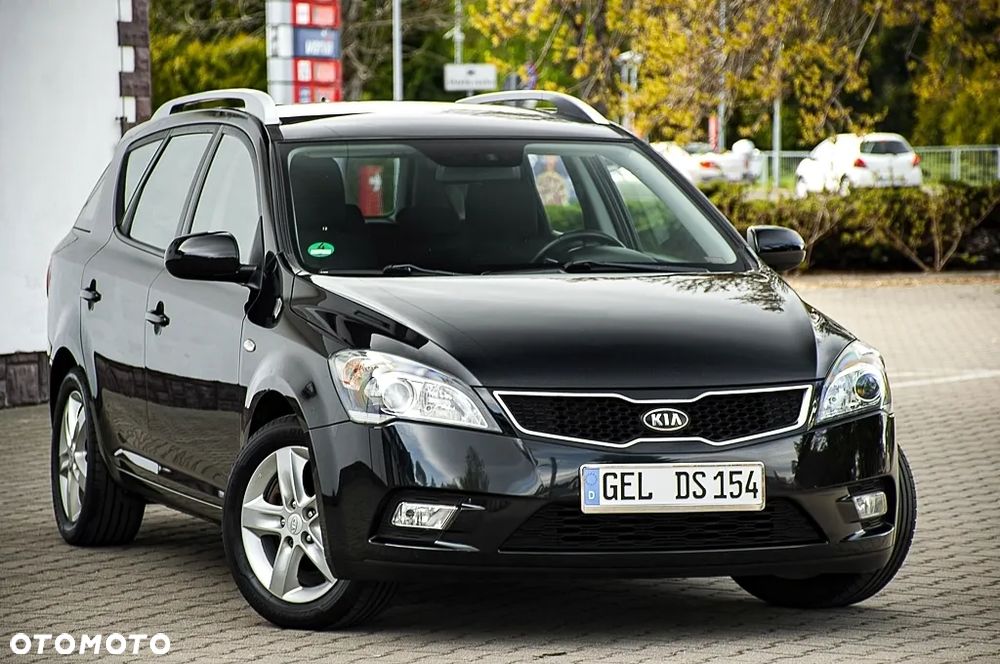 Kia Ceed 1.6 CVVT Dream-Team Edition - 11