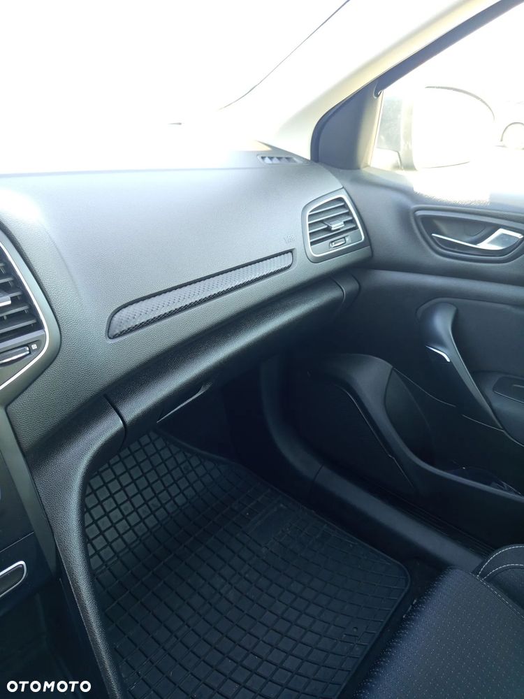 Renault Megane 1.5 Blue dCi Intens EDC - 2