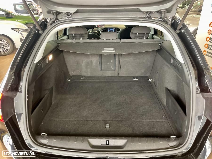 Peugeot 308 SW 1.5 BlueHDi Style - 29