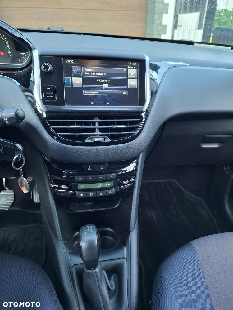 Peugeot 208 1.2 PureTech Active - 11