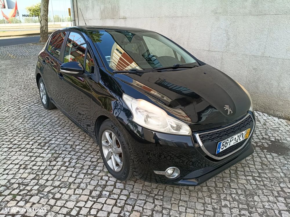 Peugeot 208 1.4 HDi SE Style - 2