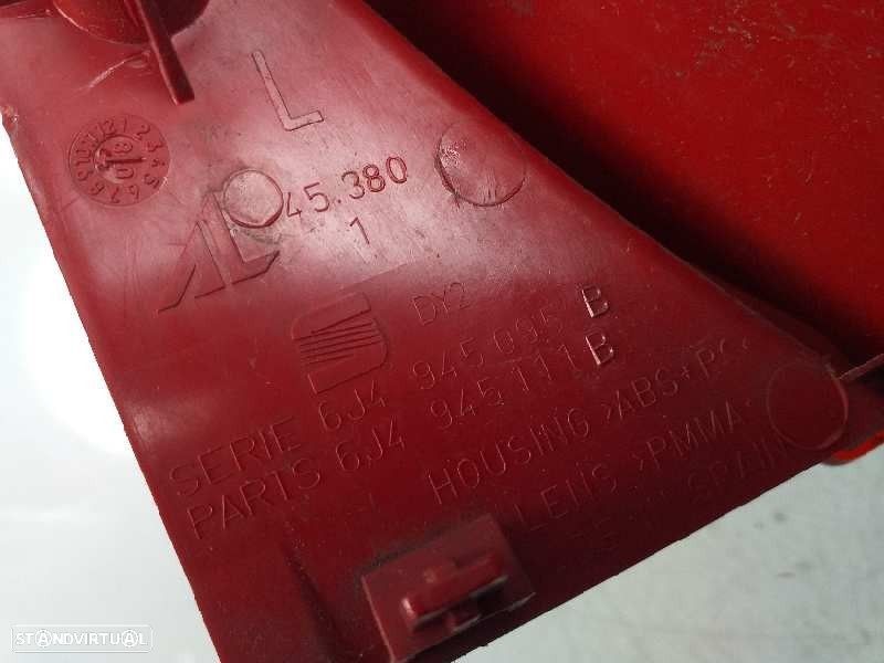 FAROLIM TRASEIRO ESQUERDO SEAT IBIZA IV 2008 -6J4945095B - 2