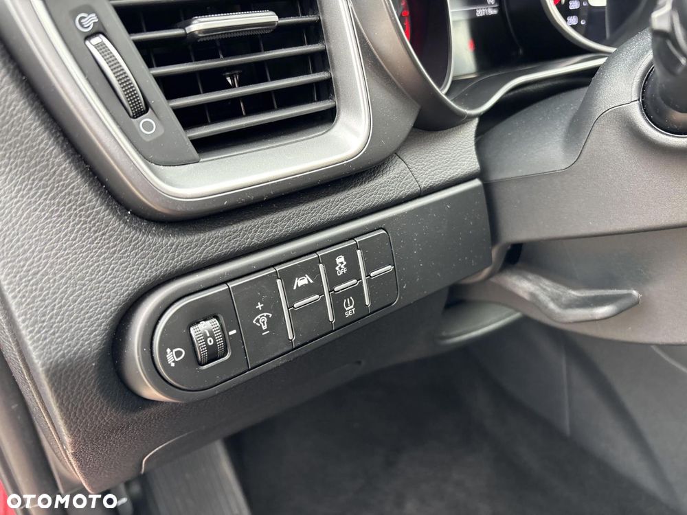 Kia Ceed 1.5 T-GDI M DCT - 22