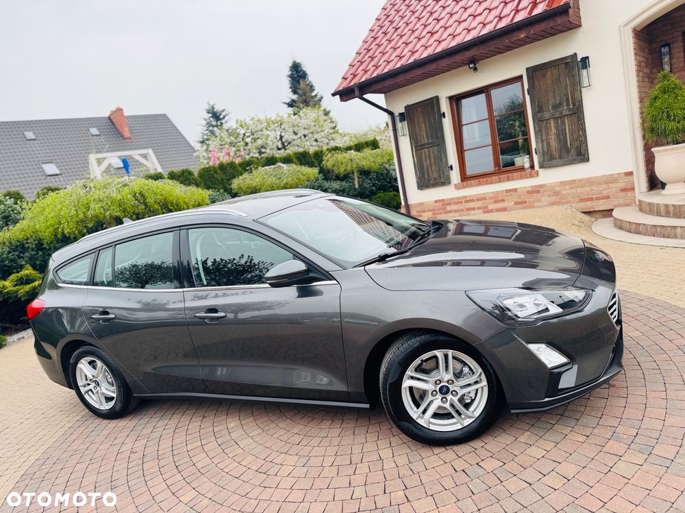 Ford Focus 1.5 EcoBlue Start-Stopp-System TITANIUM DESIGN - 23