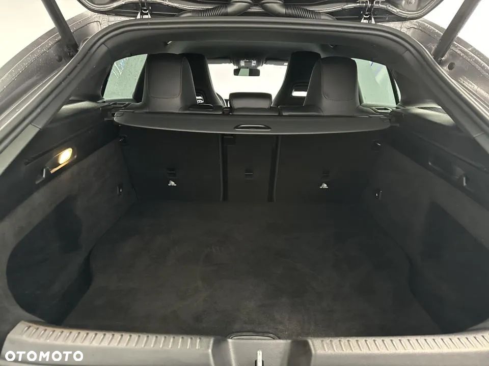 Mercedes-Benz CLA 250 E AMG Line 8G-DCT - 23