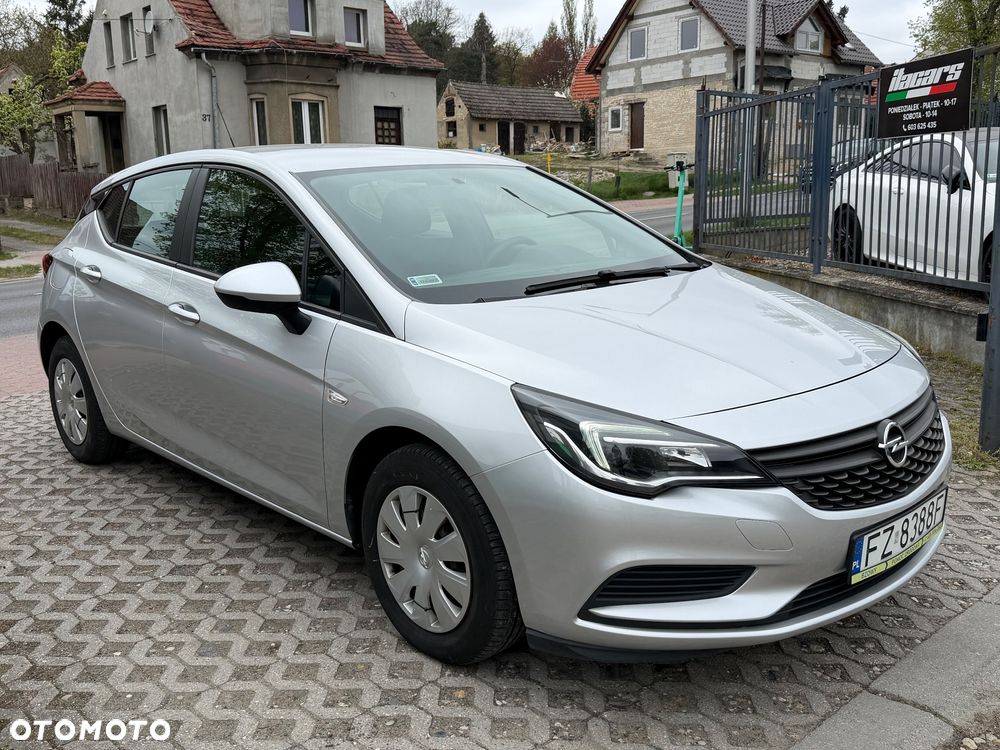Opel Astra 1.4 Essentia - 4