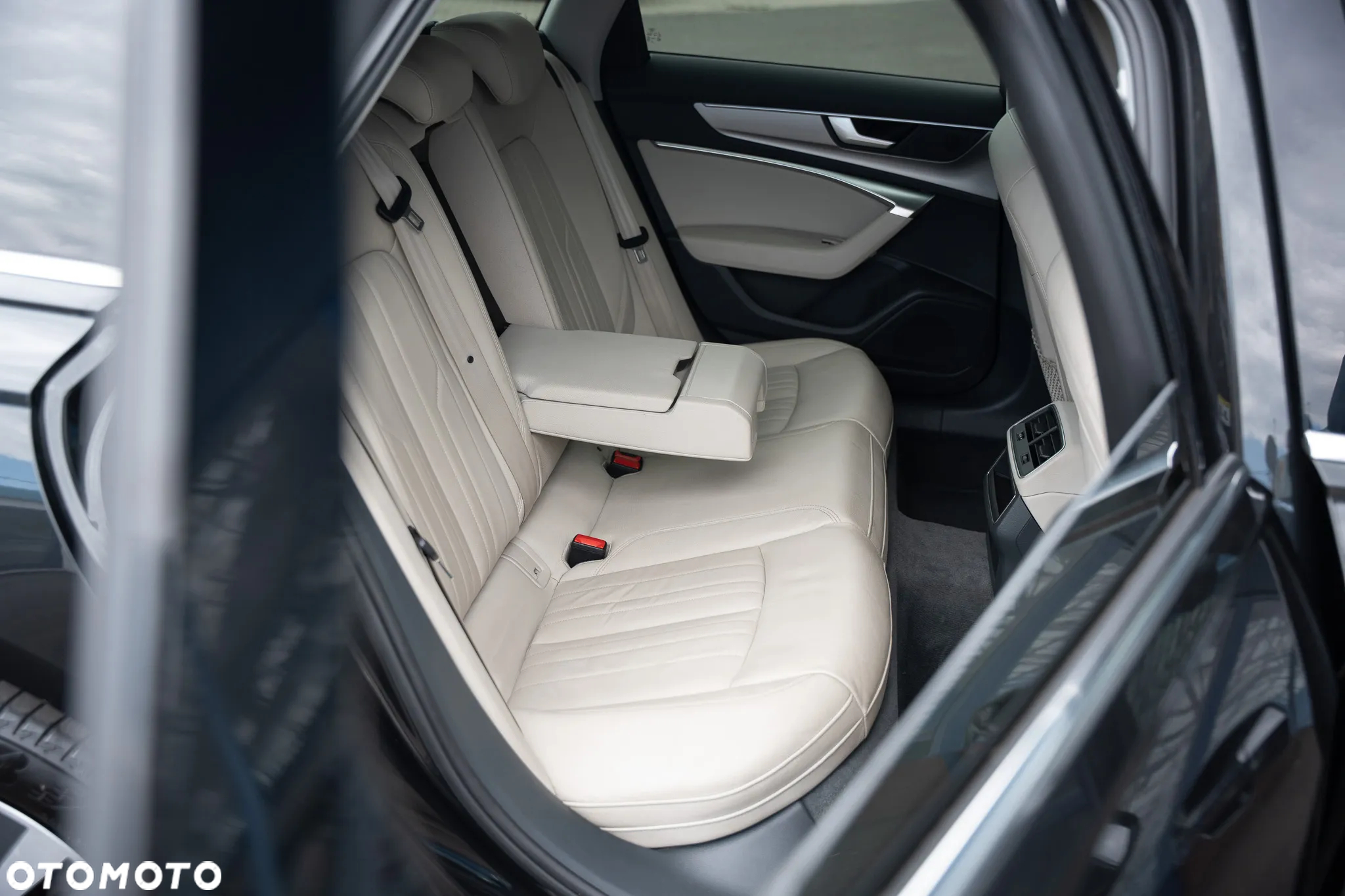 Audi A6 Avant 40 TDI quattro S tronic advanced - 34