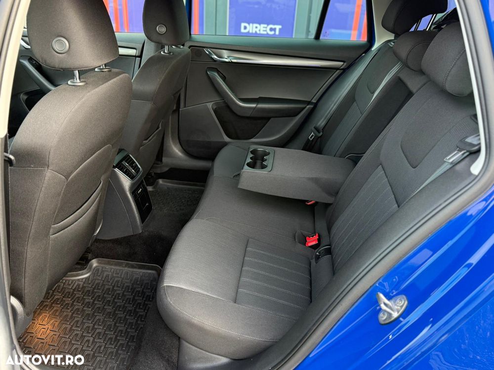 Skoda Octavia 2.0 TDI 4x4 DSG Ambition - 32