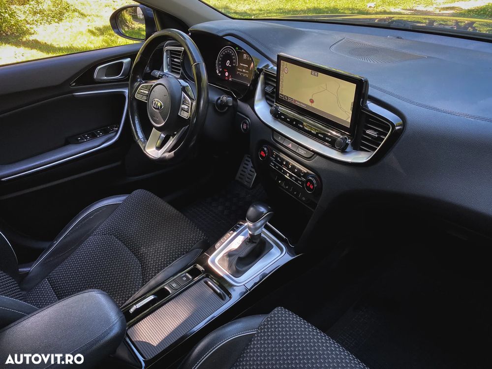 Kia XCeed 1.4 T-GDI 7DCT Style+ - 23