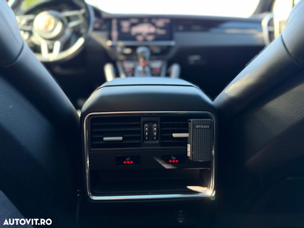 Porsche Cayenne Standard - 13