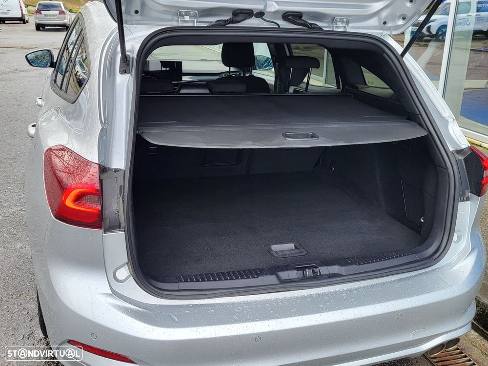 Ford Focus SW 1.0 EcoBoost MHEV ST-Line X - 5