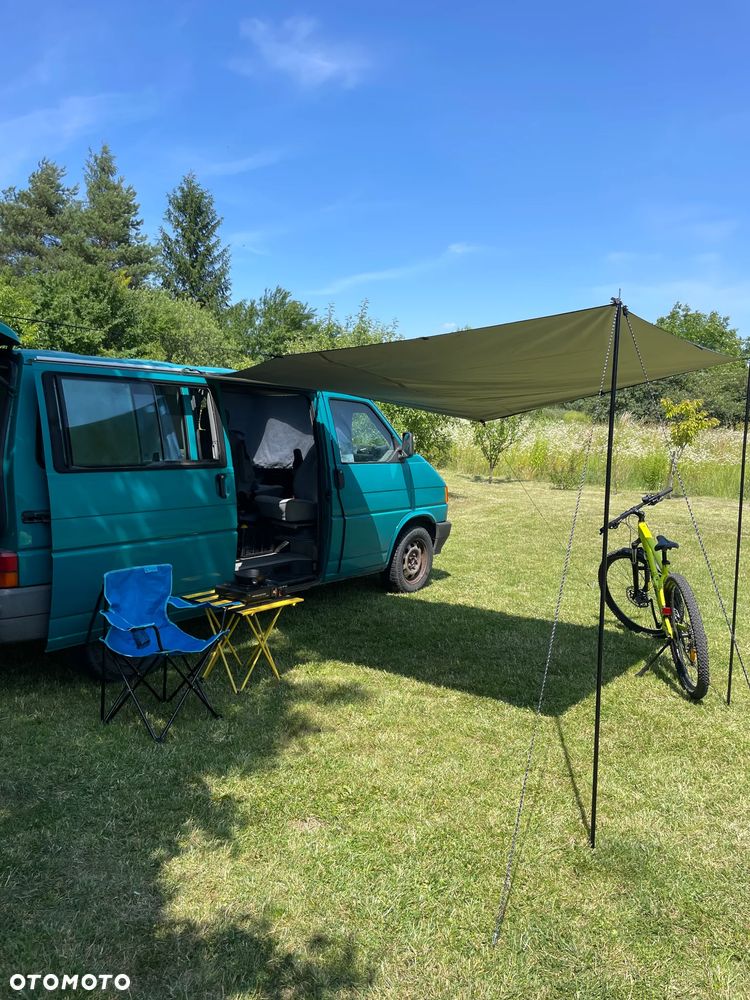 Volkswagen Multivan - 1