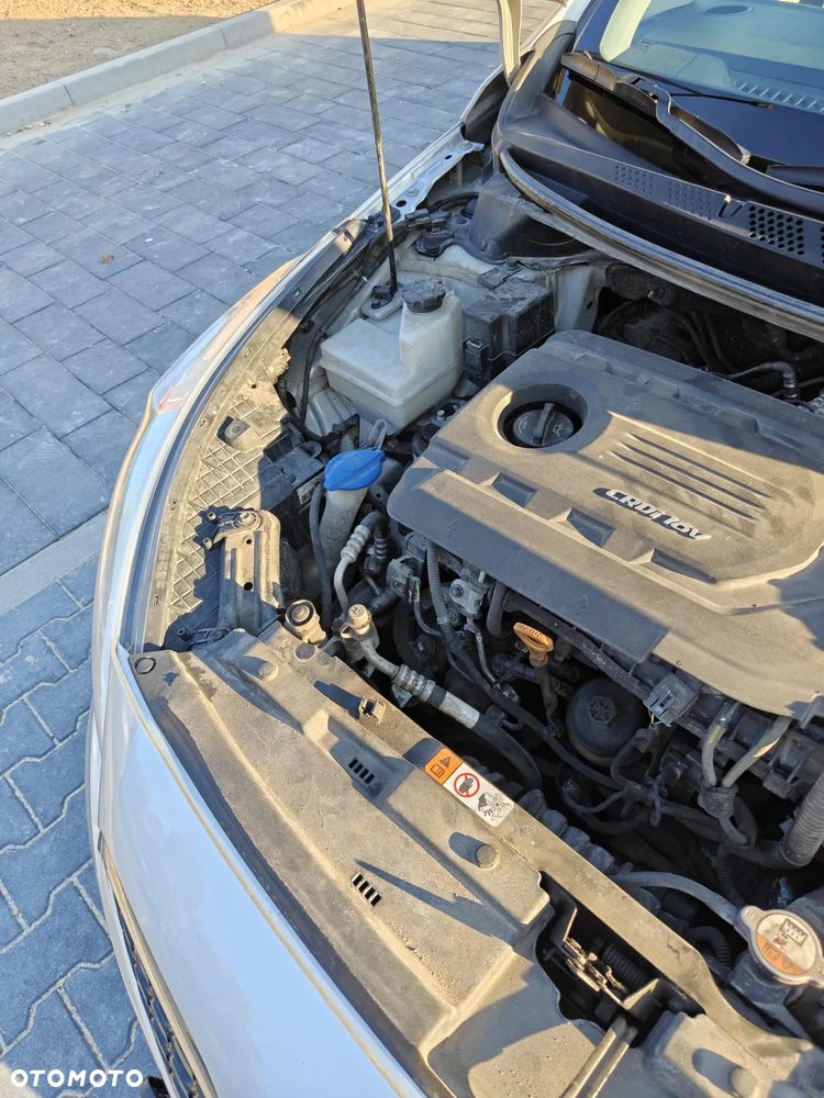 Kia Ceed - 12