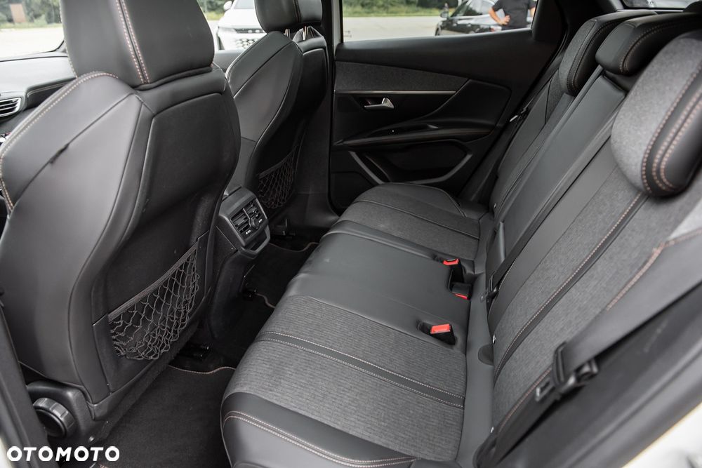 Peugeot 3008 THP 165 EAT6 Stop & Start Allure - 25