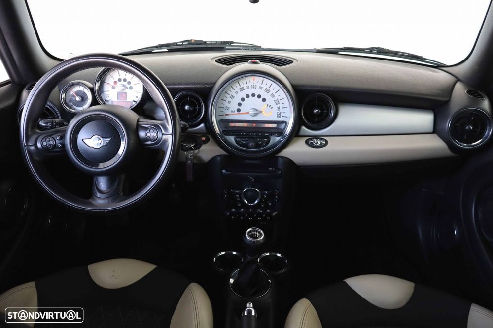 MINI Cabrio Cooper D - 19