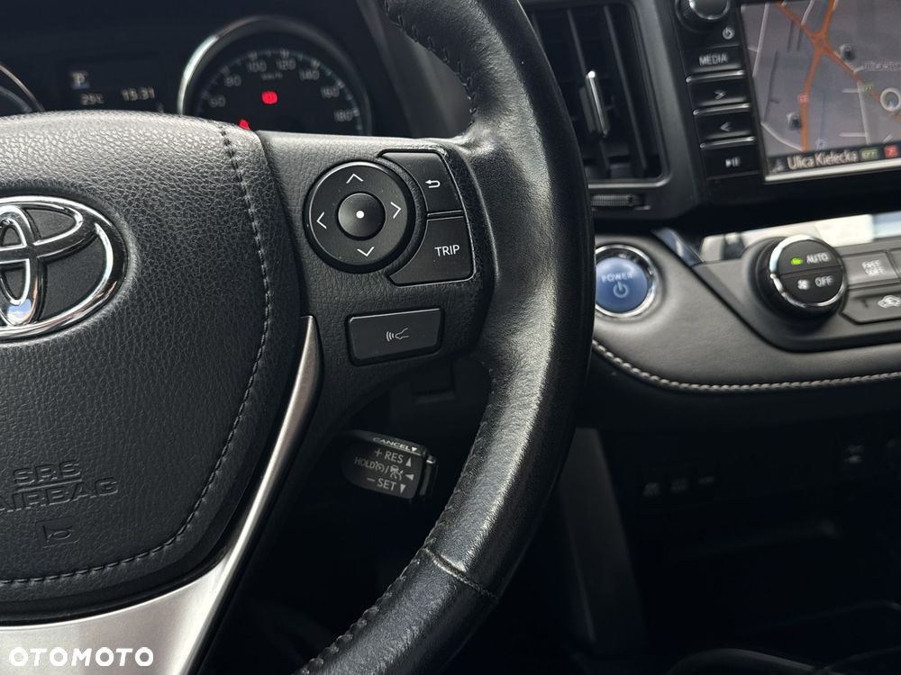 Toyota RAV4 Hybrid Premium 4x2 - 19